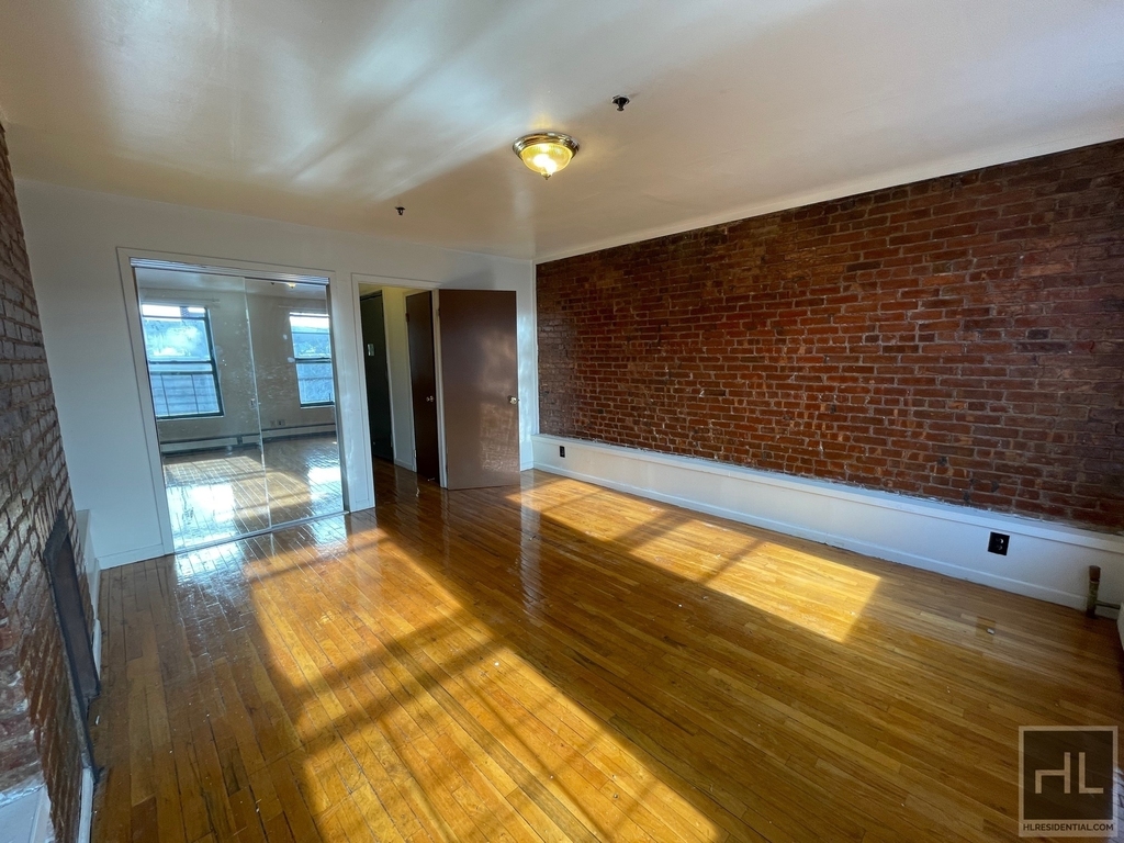 160 West 123 Street - Photo 4