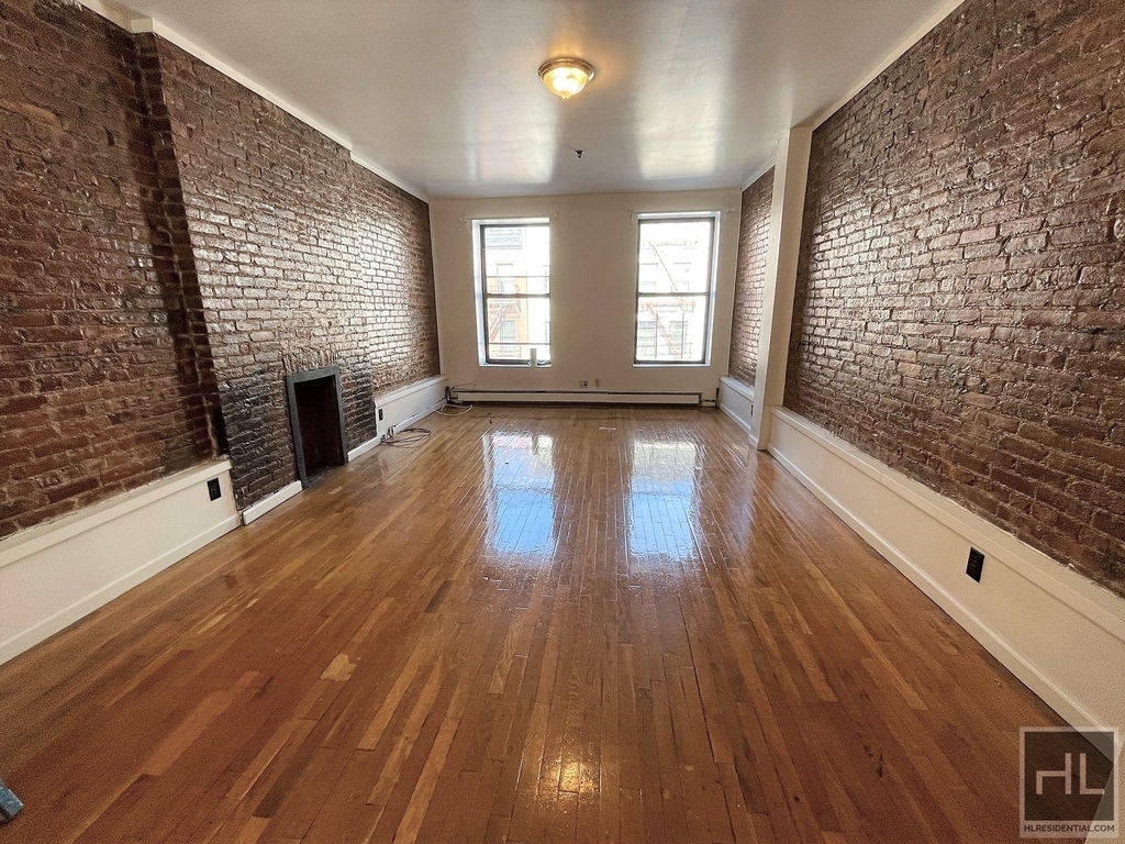 160 West 123 Street - Photo 2