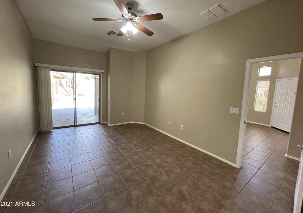 2250 E Deer Valley Road - Photo 11