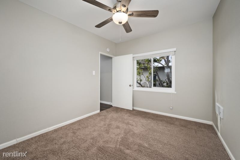 374 Cypress Ave 5 - Photo 8