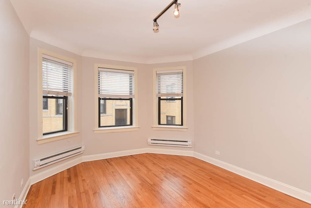 2319 N. Rockwell, Unit 3a - Photo 5