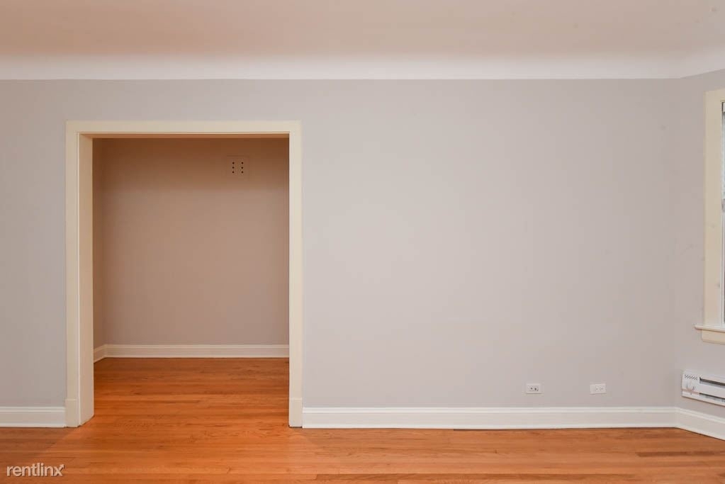 2319 N. Rockwell, Unit 3a - Photo 8