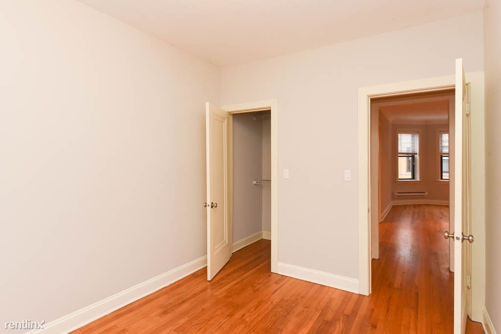 2319 N. Rockwell, Unit 4a - Photo 15