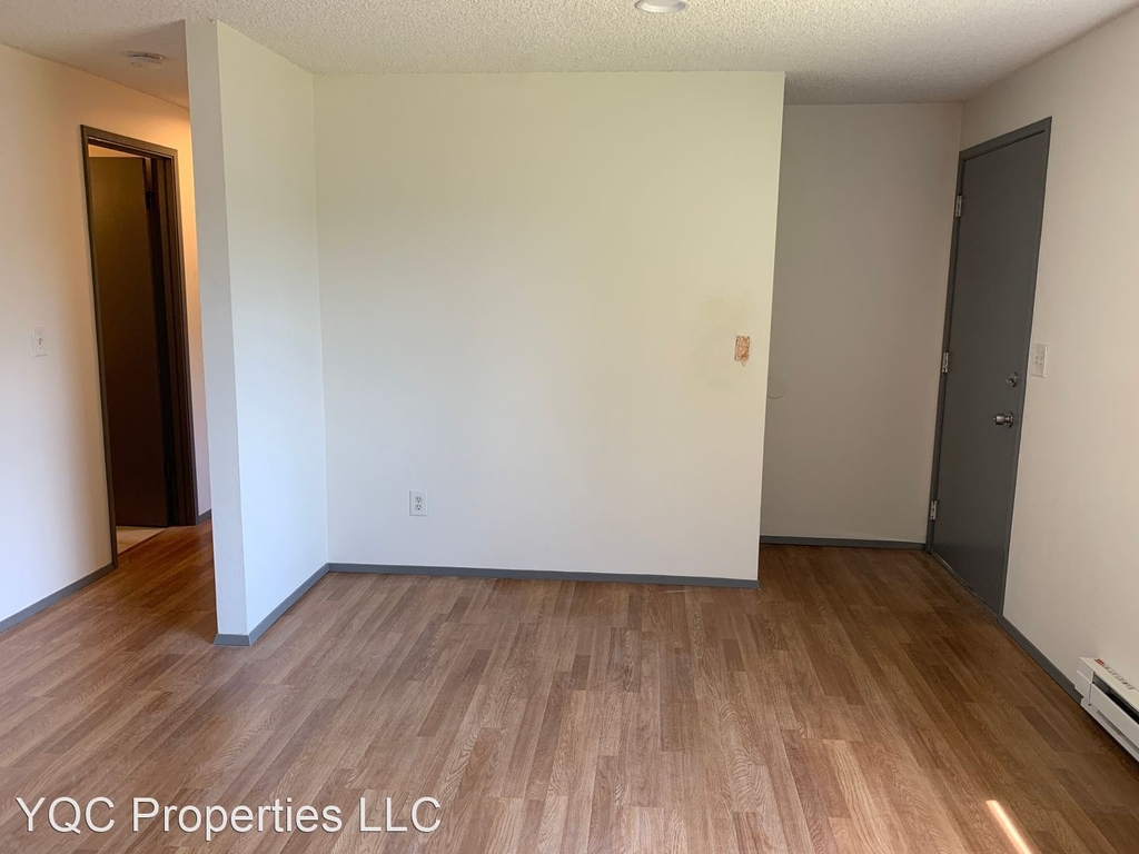 1329 Z Street - Photo 3