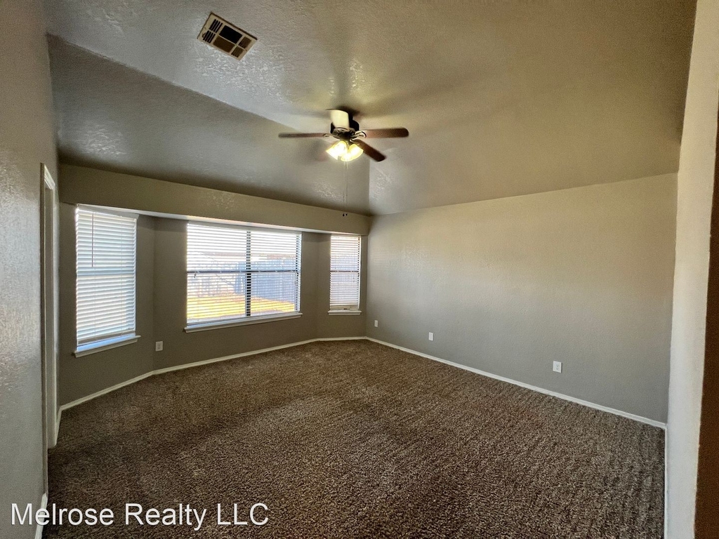 1713 Rocky Mountain Way - Photo 12