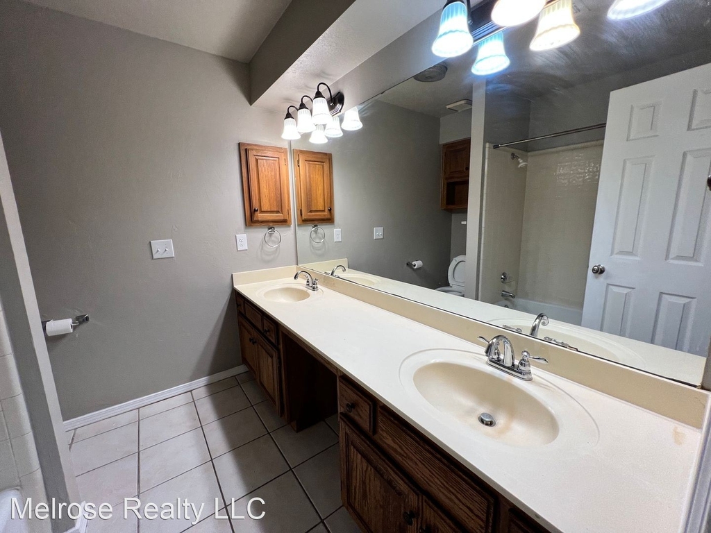 1713 Rocky Mountain Way - Photo 20