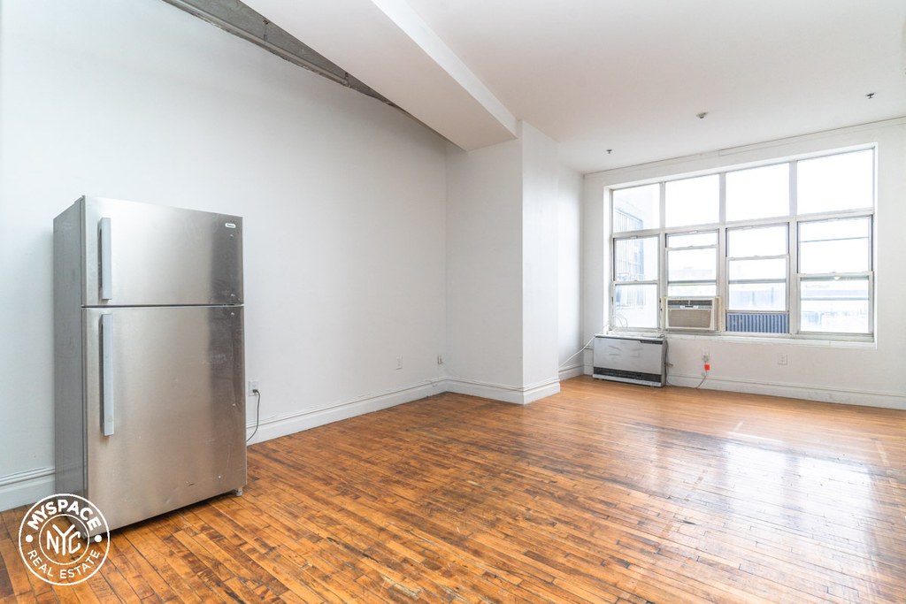 1087 Flushing Avenue - Photo 0