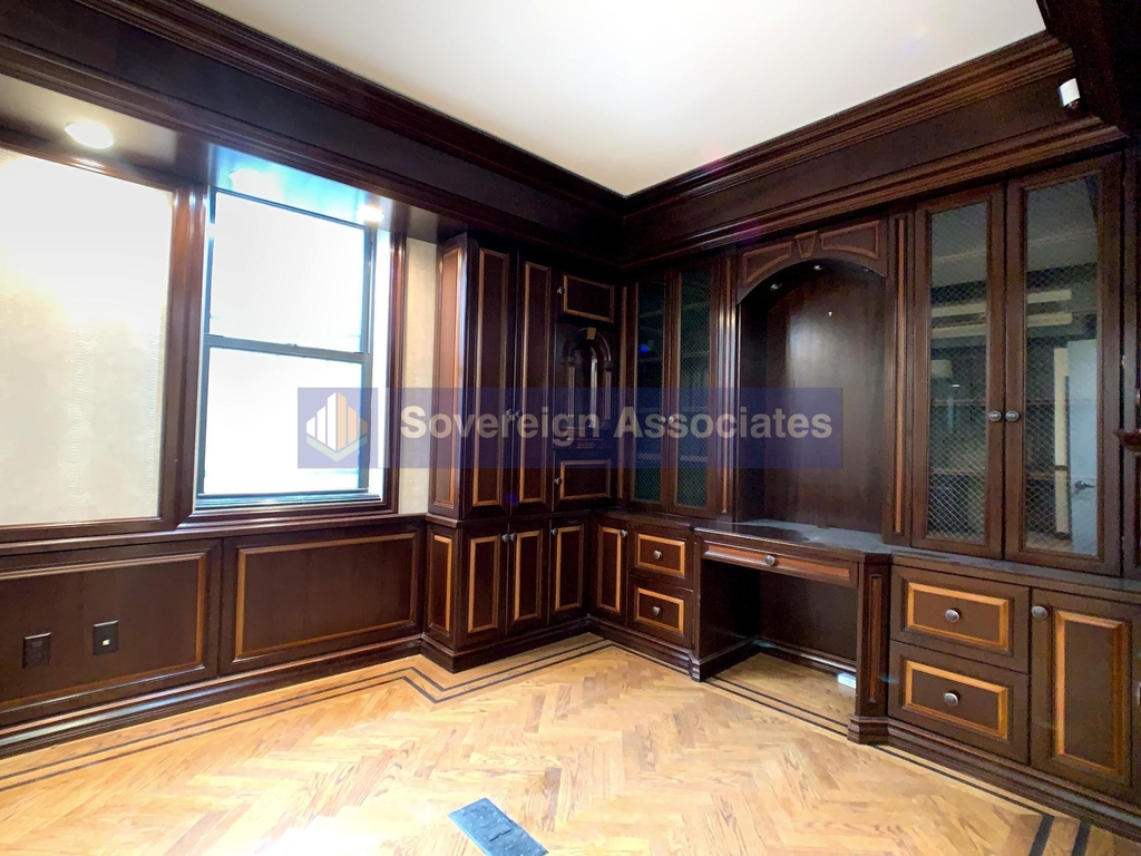 975 Walton Avenue - Photo 6