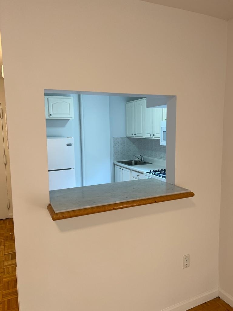 628 West 151st Street - Photo 2