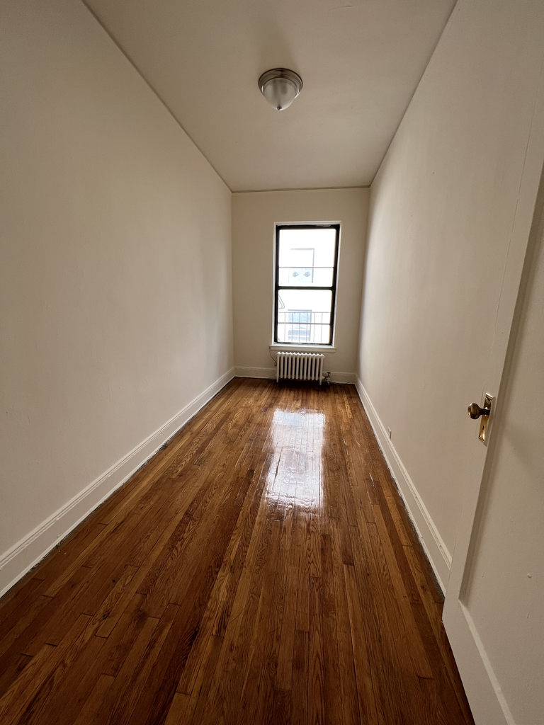 425 West 57th Street - Photo 6