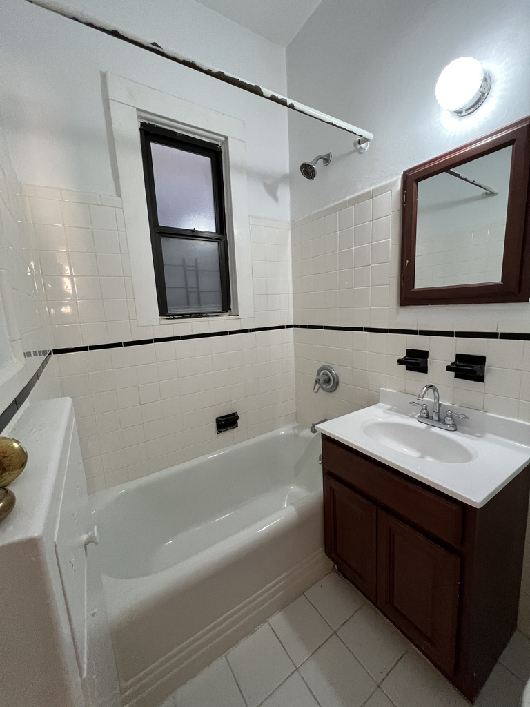 425 West 57th Street - Photo 7