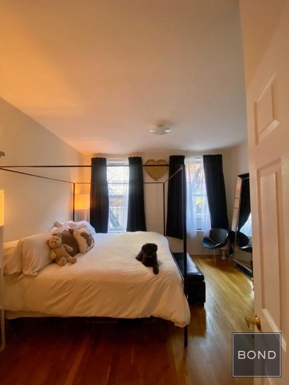 443 West 50th Street - Photo 3