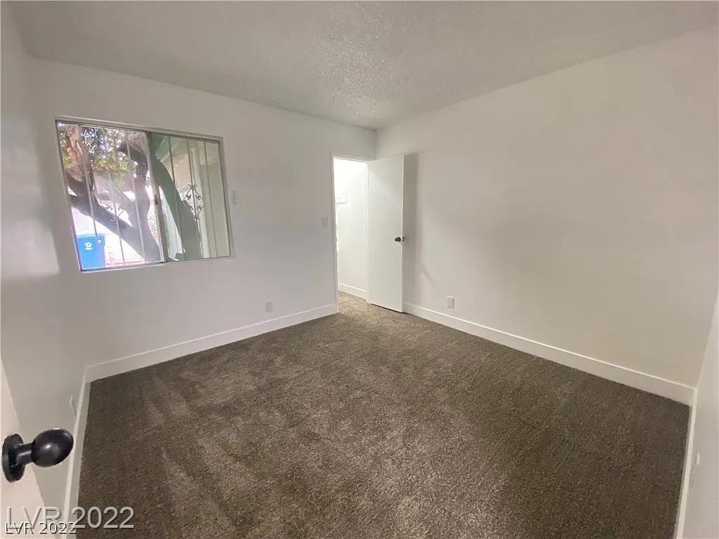 6145 Foothill Boulevard - Photo 15