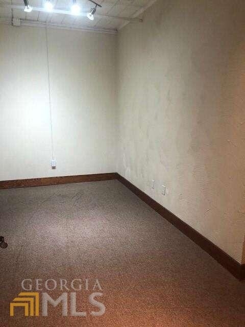 250 E Main Street - Photo 5