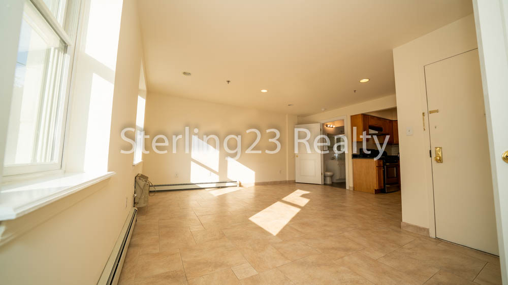 30-13 30th Street - Photo 3