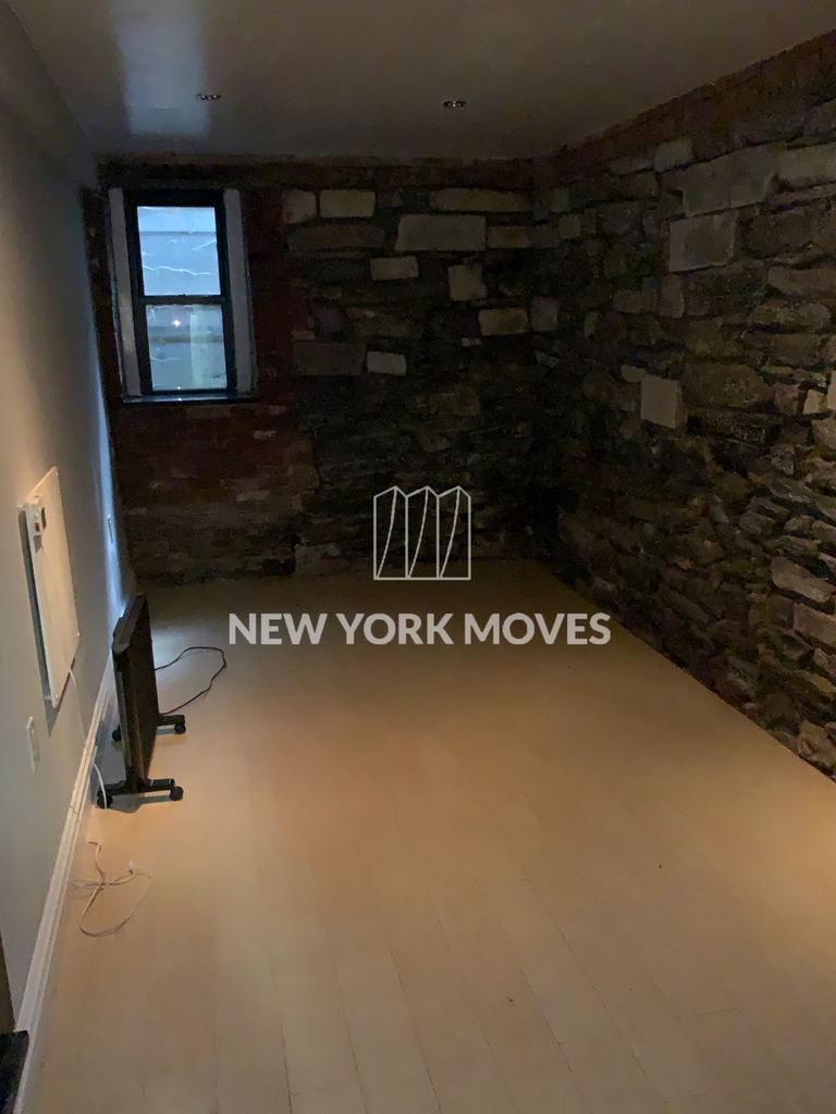 325 East 5th Street - Photo 7