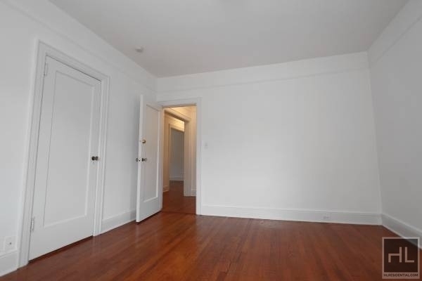 7 Edgewood St - Photo 8