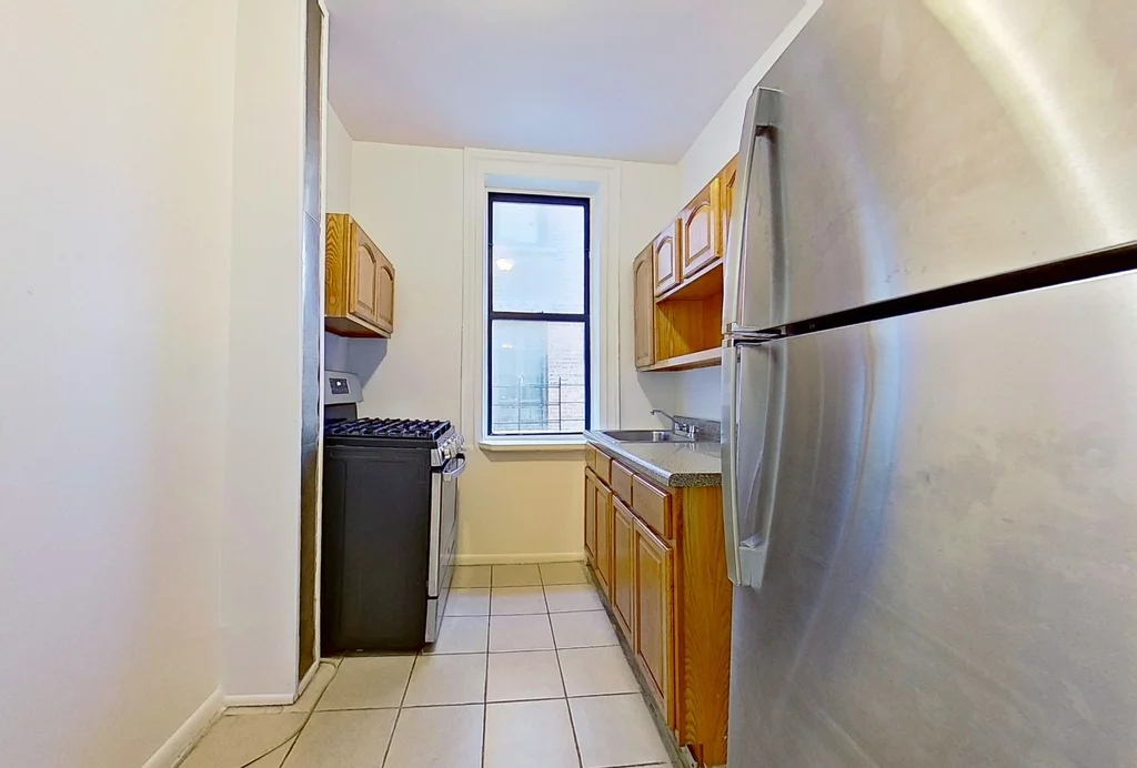 600 West 142nd Street - Photo 3