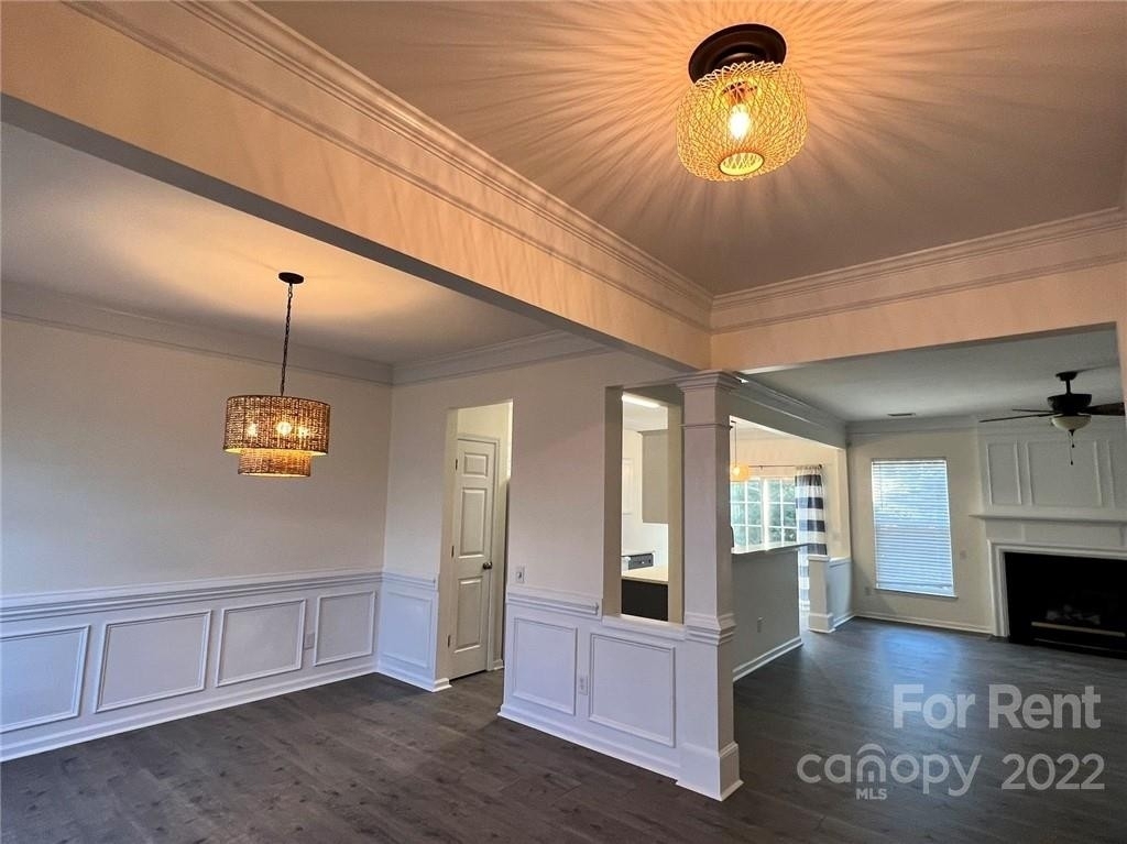 8226 Drakeview Court - Photo 1