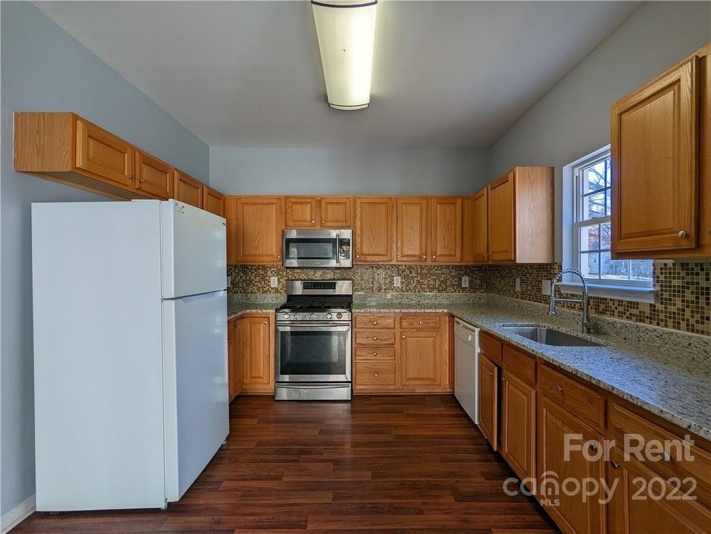 4619 Narayan Street - Photo 4