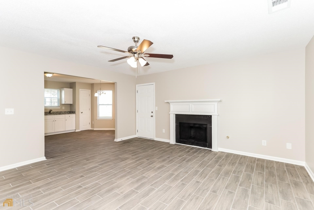 2610 Thunder Basin Way - Photo 1