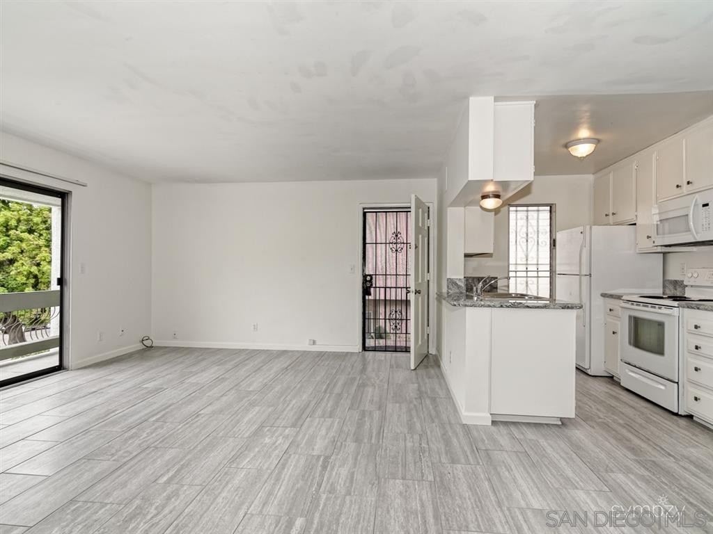 962 Loring Street - Photo 1