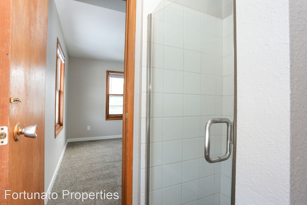 155 Bucyrus - Photo 22