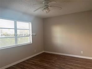 8750 N Sherman Cir Apt 302 - Photo 2