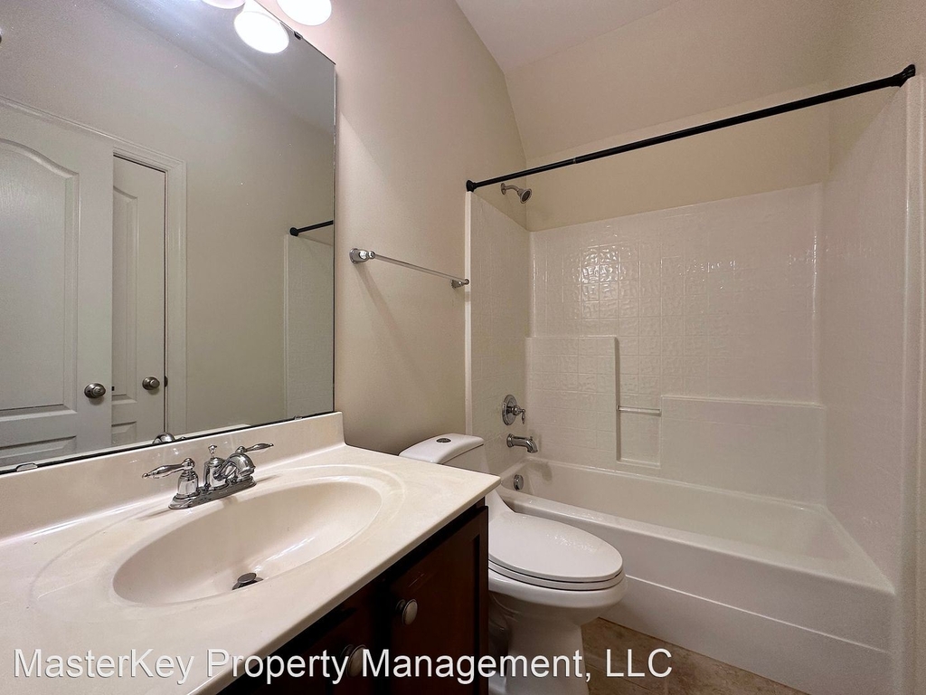 117 Bayless Ridge Ct - Photo 21