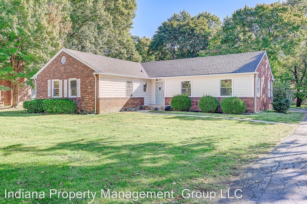 8765 Spring Mill Road - Photo 0