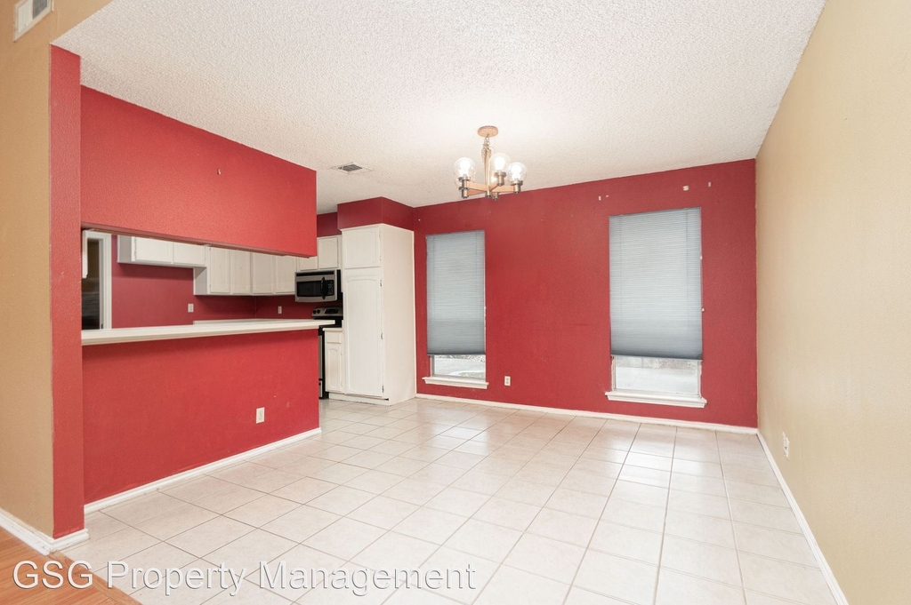 2303 Stoney Trail Cir - Photo 12