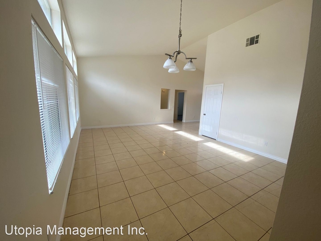 13228 Fordham Circle - Photo 6