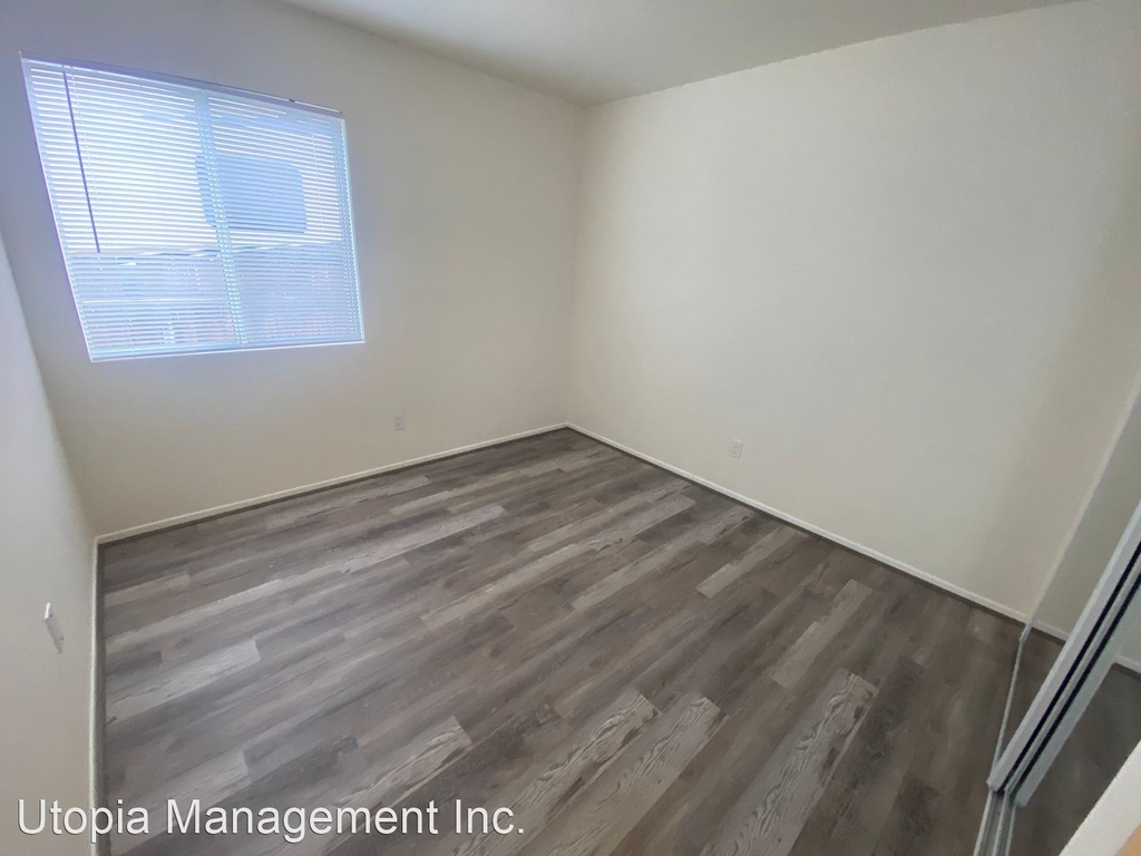 13228 Fordham Circle - Photo 10