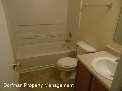 865 Westpointe Dr - Photo 3