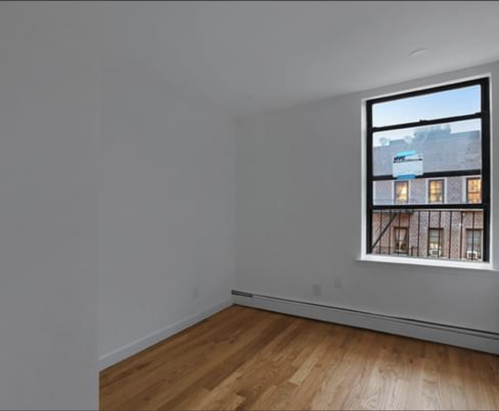 90 East 18th Street - Photo 3