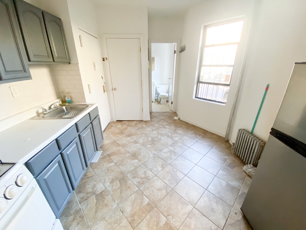 442 East 115th Street - Photo 6