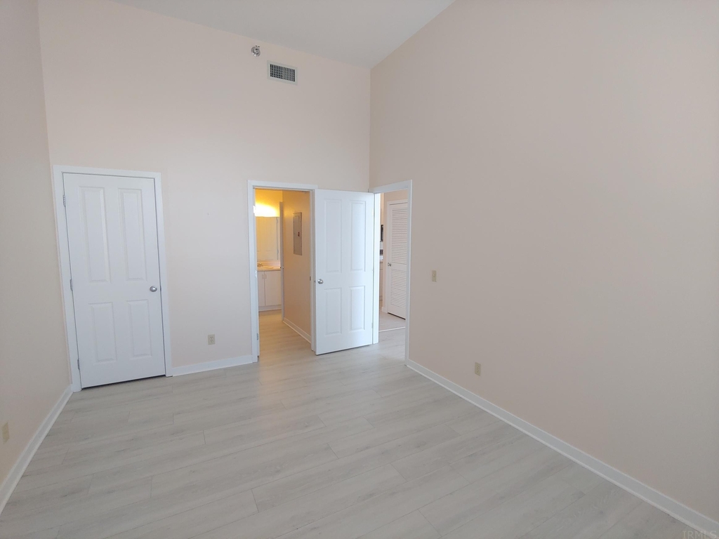 113 W Wayne Street - Photo 12