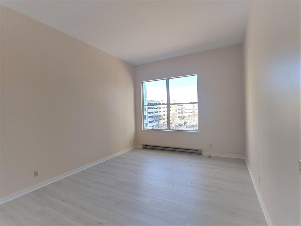 113 W Wayne Street - Photo 10