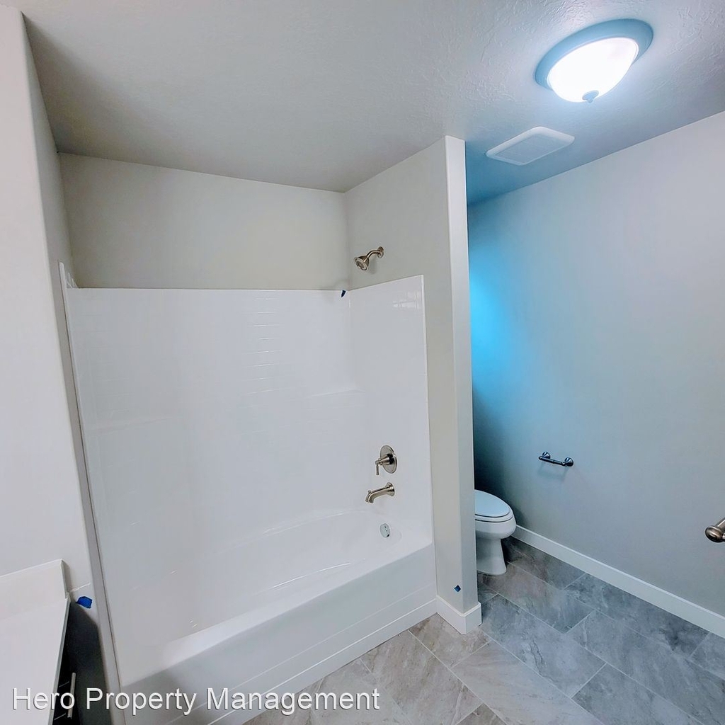 5022 Evergreen Lane - Photo 21