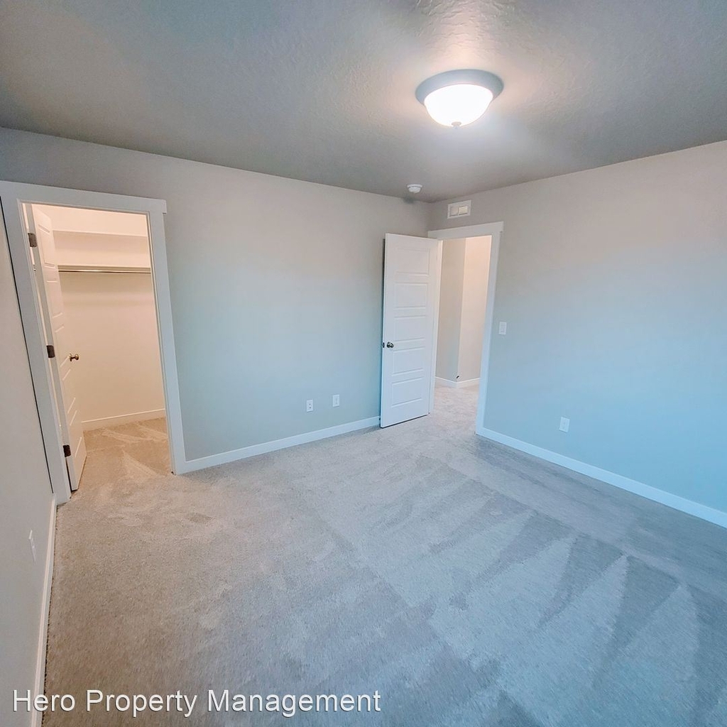 5022 Evergreen Lane - Photo 15