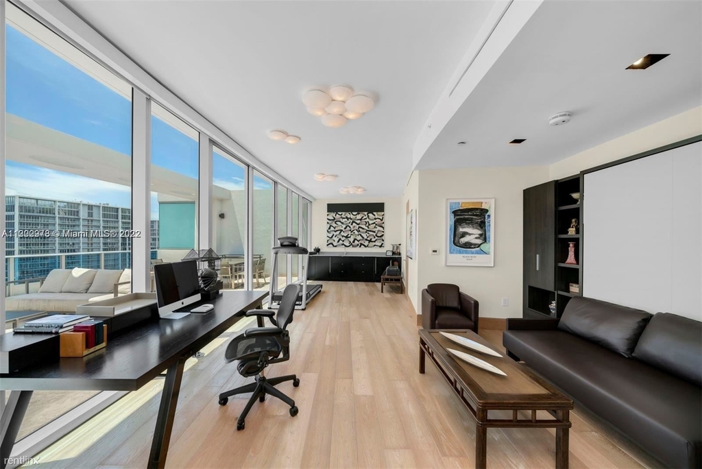 200 Biscayne Boulevard Way Apt 5401 - Photo 8