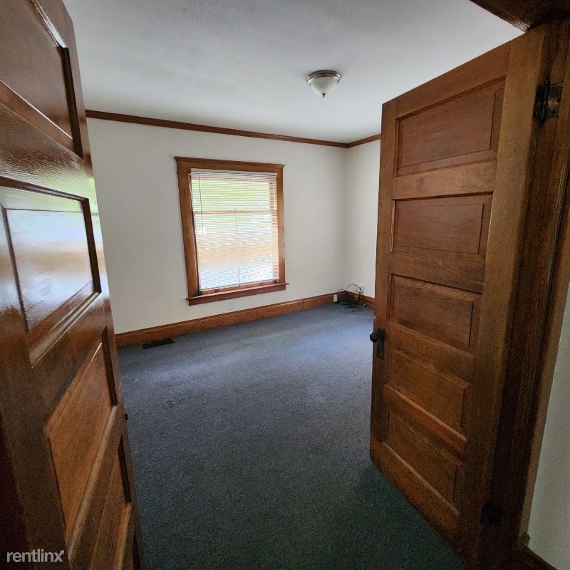 731 N Sycamore #1 - Photo 1