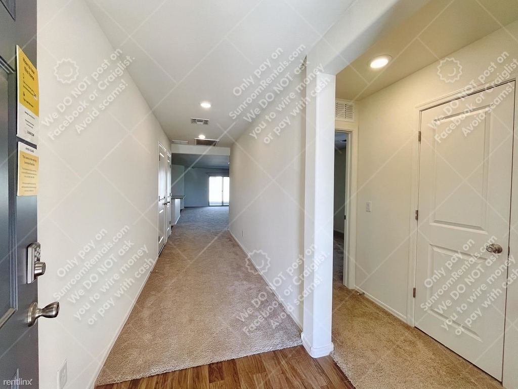 1736 E Desert Breeze Pl - Photo 2