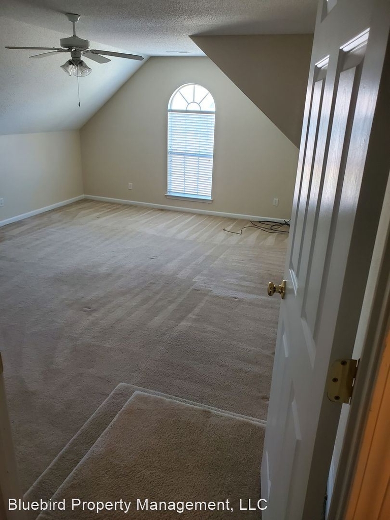 605 Traditions Way - Photo 23