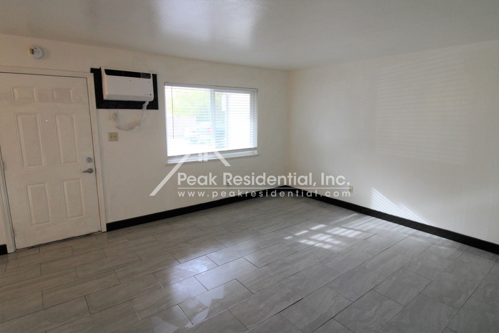 3240 Bell Street - Photo 1