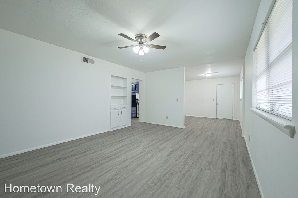 3611 Woodvale Drive - Photo 5