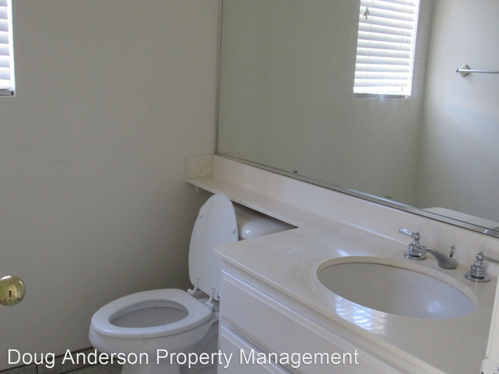 ***2556 Overland Avenue - Photo 9