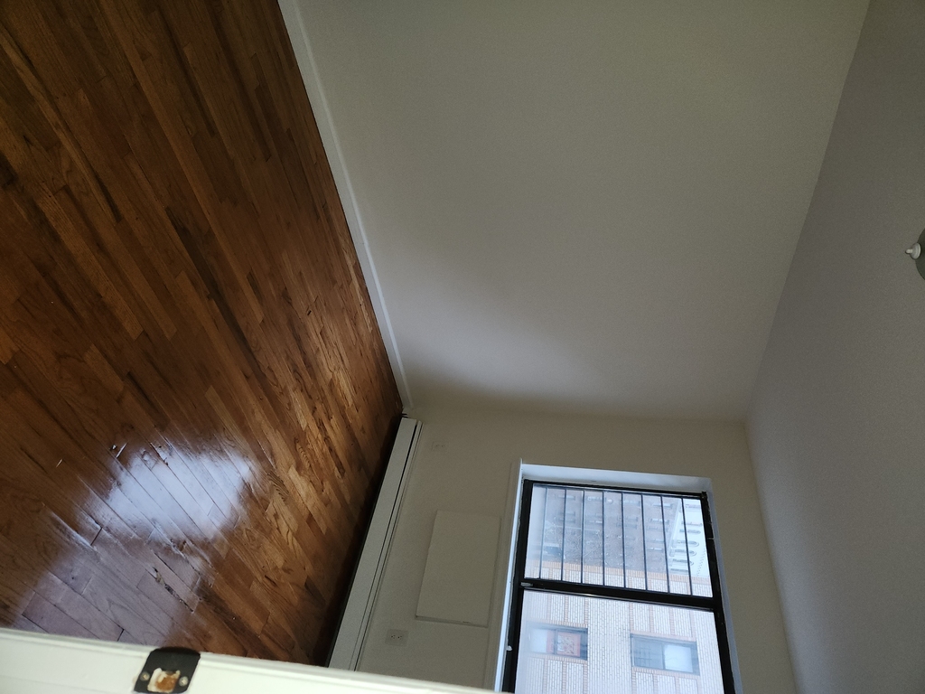 47 cooper st - Photo 2