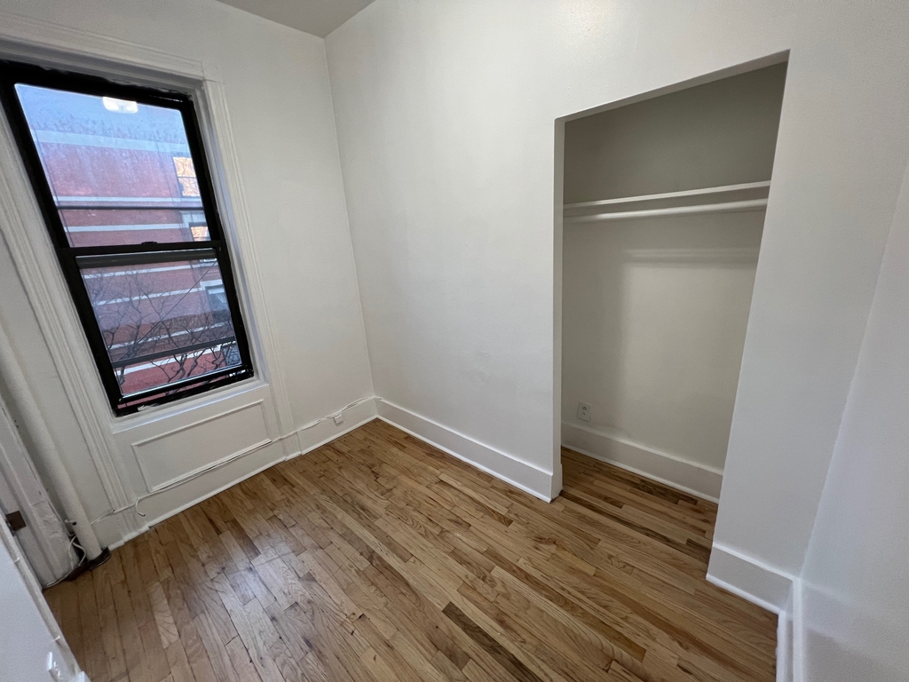 401 East 91st Street - Photo 10