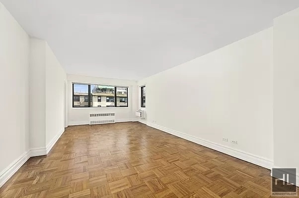 East 79 Street - Photo 1